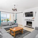 Villa Tulip